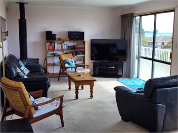 Pohara Surf and Turf - sleeps 10 - Golden Bay