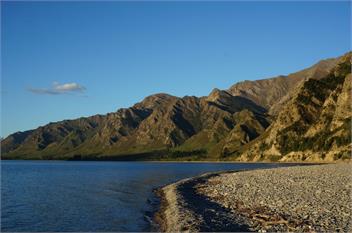 The Black Shack - Lake Hawea