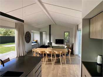 Spacious Lake House - Kinloch