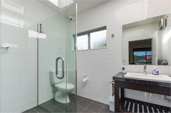 Waikawa Bay View (Bachcare) - Picton