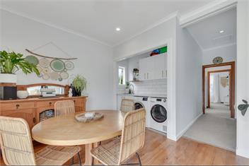 Chic Nelson City Escape -