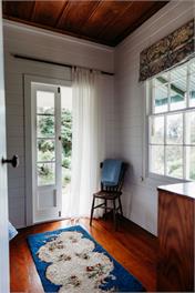 Hidden Beachfront Cottage on a Private Beach - 