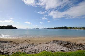 Oakura Beachfront, wifi & kayaks - Oakura Bay