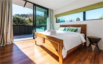 BOATSHED COVE : Coast and Country - Auckland