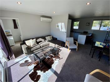 Stylish Holiday Sanctuary - FREE WIFI - Twizel