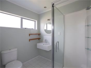 Waikanae Retreat (Bachcare) - Waikanae Beach