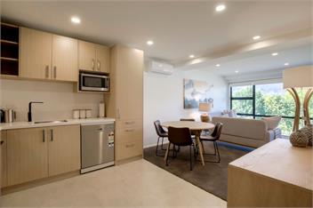 Lake View Villa (Bachcare) - Queenstown