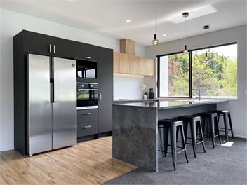 Gorgeous Lakefront 4 bedroom - 4 bathroom home - Queenstown