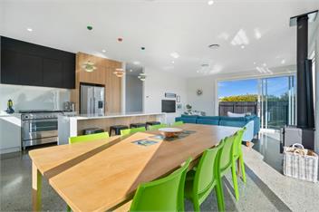 Stylish Serenity (Bachcare) - Martinborough