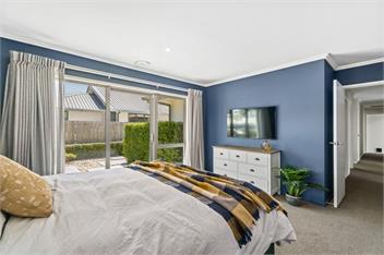 Southern Lakes Escape (Bachcare) - Queenstown