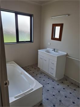 Island Bush Farmstay - Tokanui