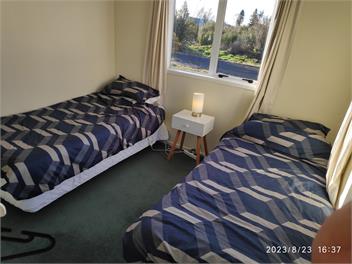Macks Alpine Chalet with Spa Pool, Bike Shed, Big Heat Pump, Carport - National Park Village