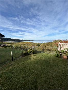 Rangiputa Absolute Beachfront -