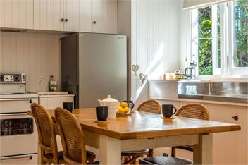 Nikau Cottage (Bachcare) - Waiheke Island