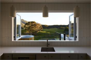 Blackwood Luxury Hideaway - Te Horo