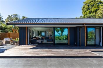 Glass Horizon (Bachcare) - Ruthherglen