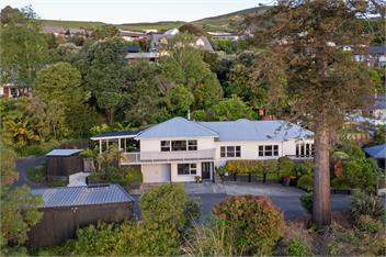 Bangalow Bach - Nelson