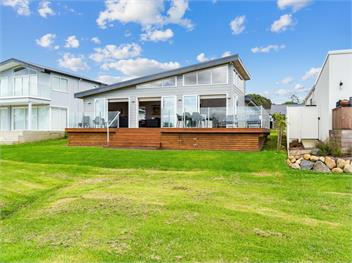 Beachfront Escape (Bachcare) - Snells Beach