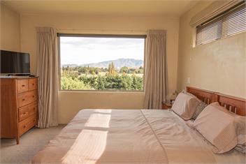 Arrowtown Dress Circle - Arrowtown