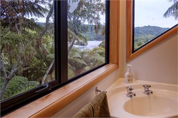 Pohutukawa Lake House- Lake Tarawera - Rotorua