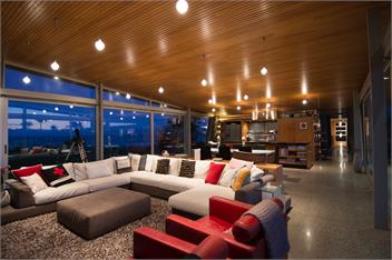 Kina Retreat - Main House with Pool Access -