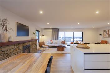 Arrowtown Gem | Stylish Escape | Prime Location - 