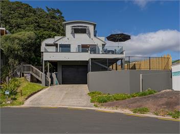 Ocean View Beach Beauty (Bachcare) - 