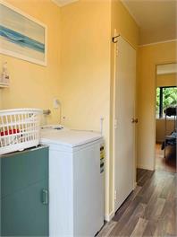 BARBARA AVE BEACH HOUSE - Whangamata