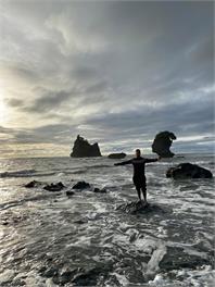 The Blue Bach 12 Mile Coast Road Motukiekie - Greymouth