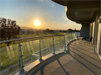 Sunrise, Seaviews and BBQs (Bachcare) - Papamoa