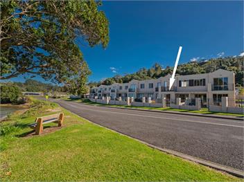 Tairua Waterfront Retreat (Bachcare) - Tairua