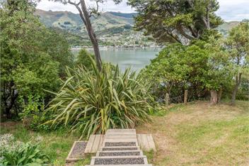 Otahuahua (Bachcare) - Akaroa