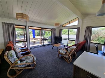 Relax at Pauanui (Bachcare) - Pauanui