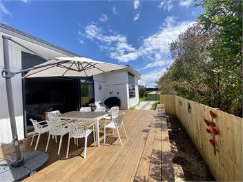 Unwind on Spinifex - Mangawhai 0505