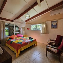 Anns Beach House - Vaimaanga Tapere