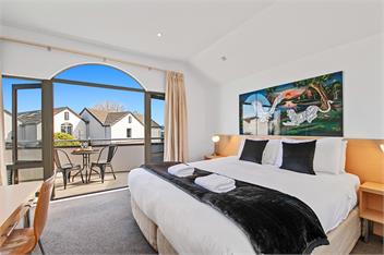 Taupo Central Apartment - 2 Bdrm, So close to LAake & Town - Taupo