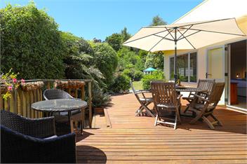 Top of the Lake - Spa Pool, Lake Views, Central to town - Taupo