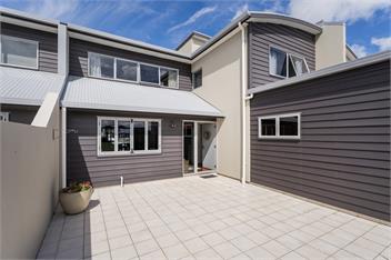 Hosts on the Coast - Pelicans Coastal Perch - Whitianga
