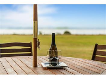 Lakefront Retreat (Bachcare) - Tauranga Taupo