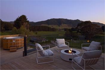 Blackwood Luxury Hideaway - Te Horo