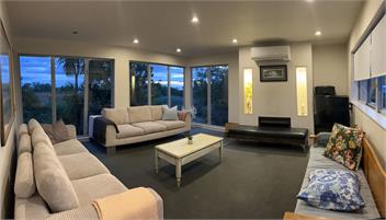 Beach Getaway - Carterton
