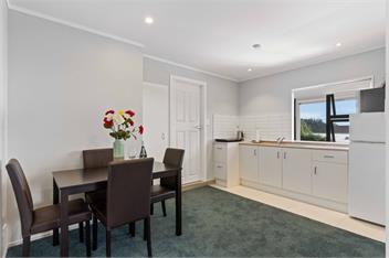 Onemana Retreat - Self contained unit with Outdoor Bath and Sea Views! - Whangamata