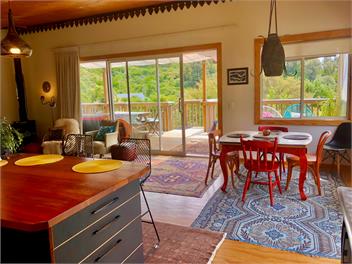 Seaview Sanctuary - stunning sea and bush location - Takaka