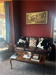 3 Bedroom Victorian Villa with Sea Views - OAMARU 