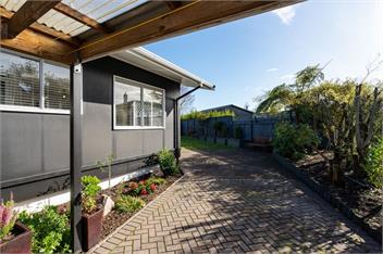 Huia Cottage (Bachcare) - Taupo