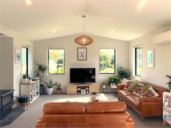 Modern home in central Wānaka - Wanaka