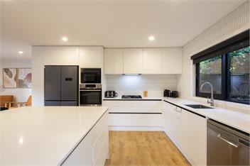 Arrowtown Gem | Stylish Escape | Prime Location - 
