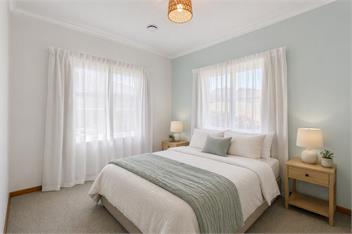 Chic Nelson City Escape -