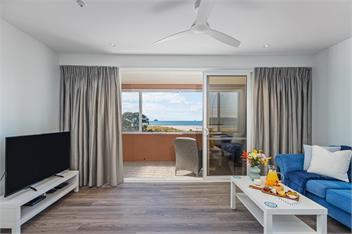Seaview Studio Apartment - 
