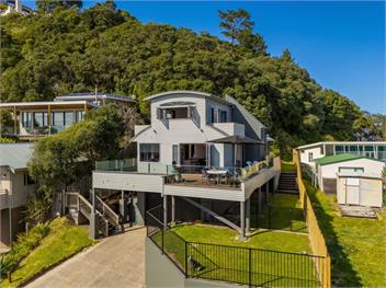 Ocean View Beach Beauty (Bachcare) - 